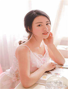 《公交车挺进艳妇-巨乳肉便舔在线》
