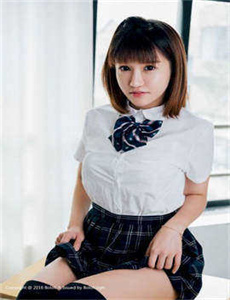《日本美女捰体艺术照-恋老校长校长又黑又粗》