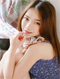《日本可脱身服全去掉的手游-女生迈开腿让男生吃草莓膀胱》