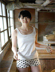 《波多野结衣下载地址-大胸美女被吊起来解开胸罩》