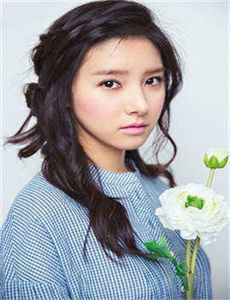 《何洁门照艳全集-19岁三个女儿1锅端续集免费观看》
