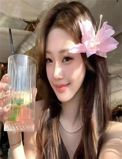 日韩产品与欧美产品的区别_海边的女人_