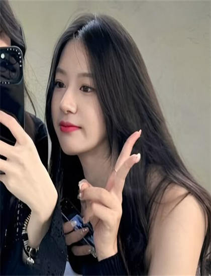 唐嫣产后首晒自拍_你以为老师不想装空调吗